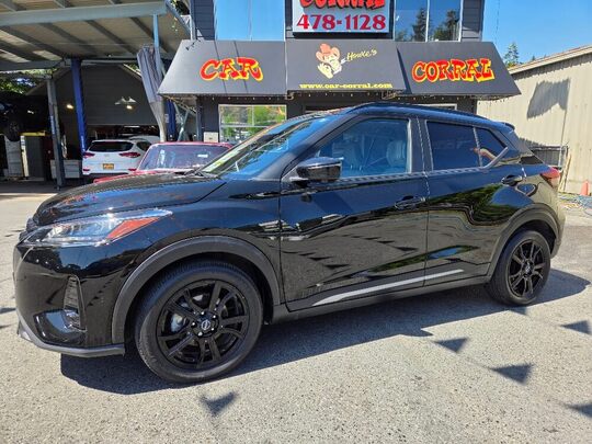 2022 Nissan Kicks SR